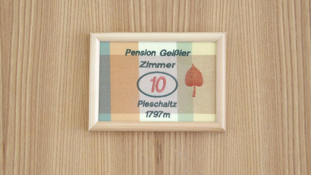 Pension Geissler-Reicher Oberwoelz Stadt Eksteriør bilde